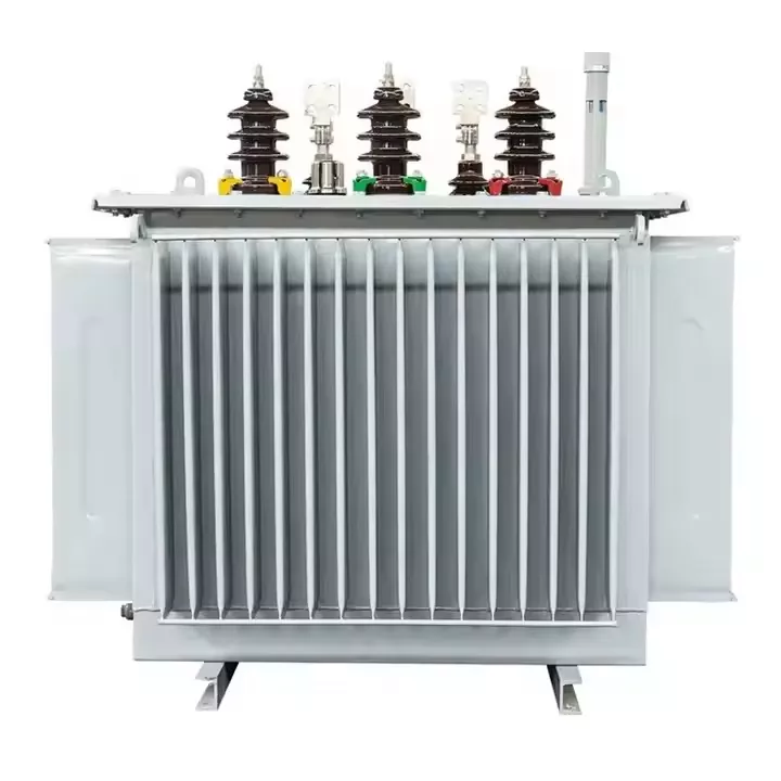 Lauko trifazis panardinamas į alyvą elektros transformatorius